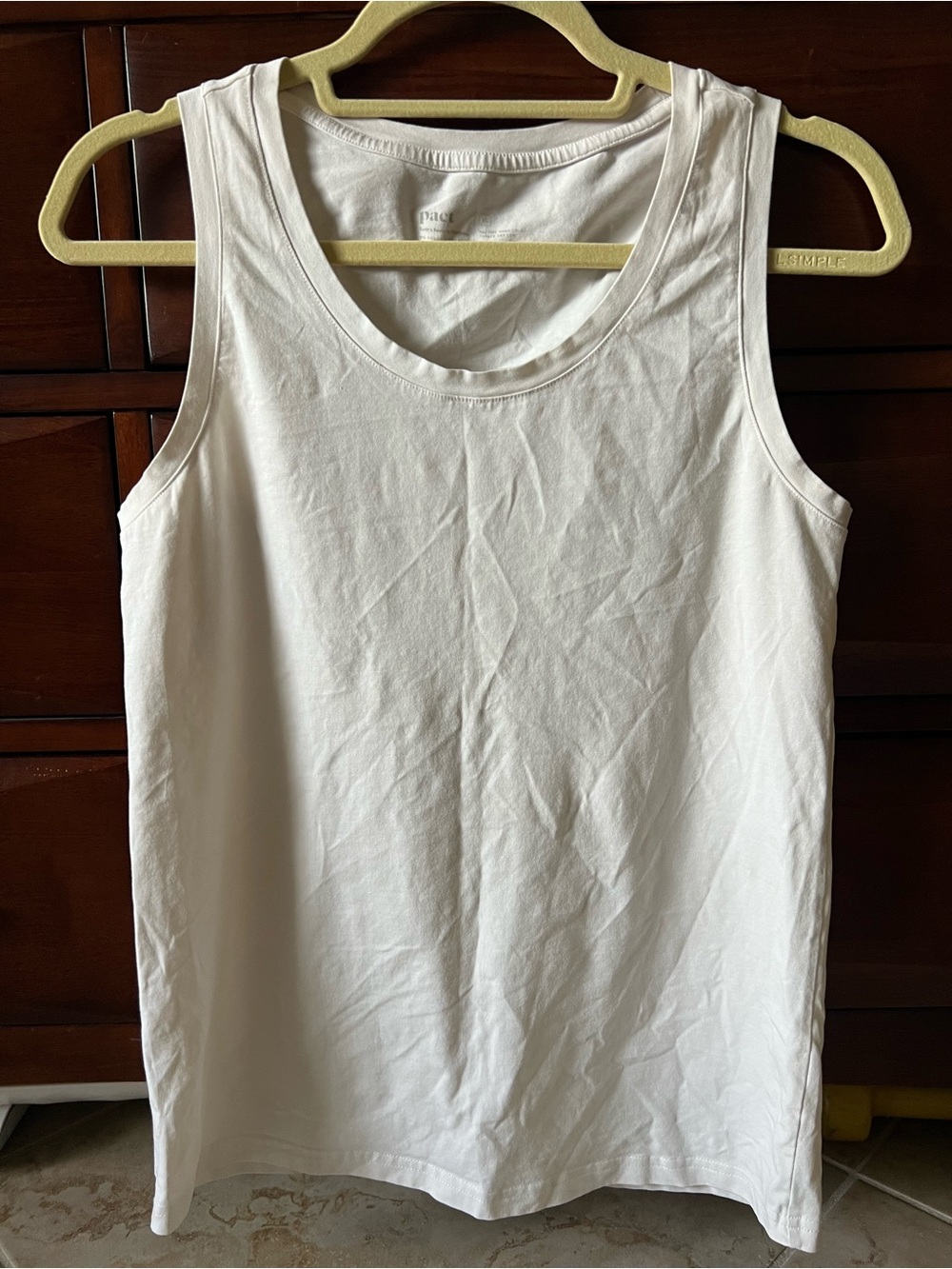 ‼️EUC: Pact Organic White Cool Stretch Fitted Tank - XL